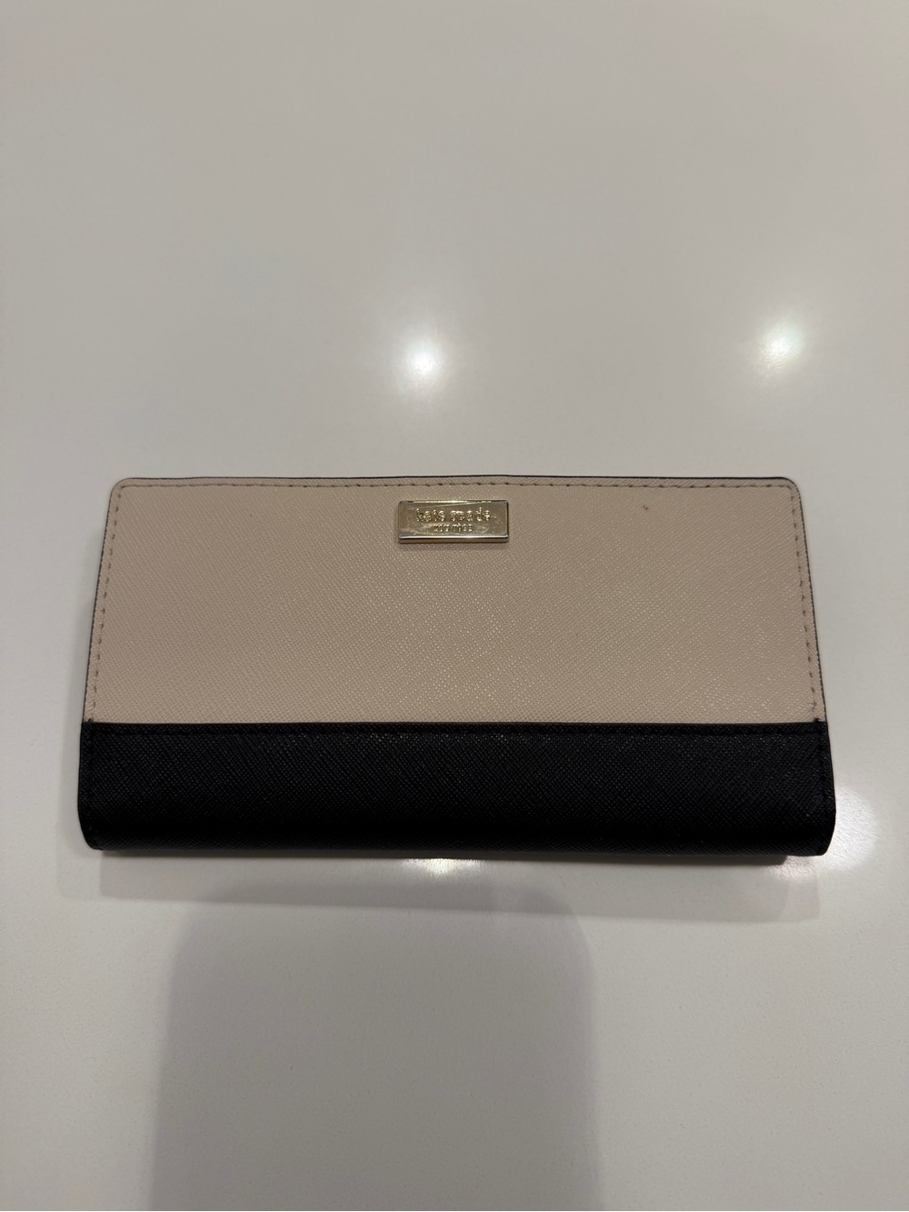 kate spade New York Two-Tone Cream and Black Stacy Laurel Way Wallet